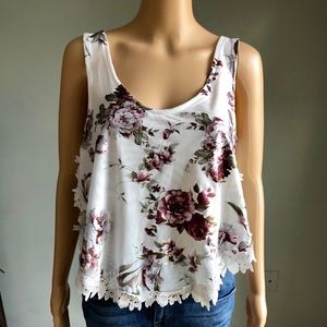 🆕 Verte Harlow top size M